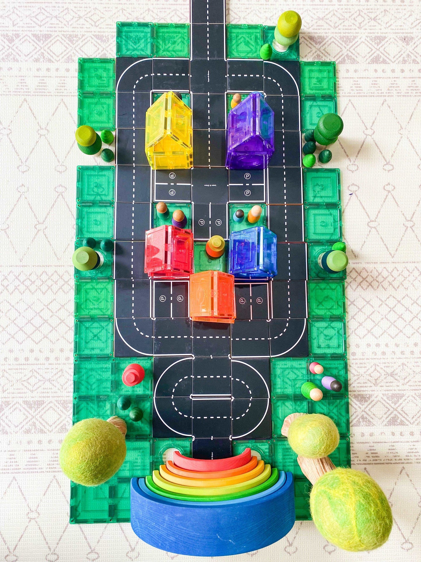 Learn & Grow Toys - Magnetic Tile Topper - Road Pack (40 Piece) - Toy Wonder